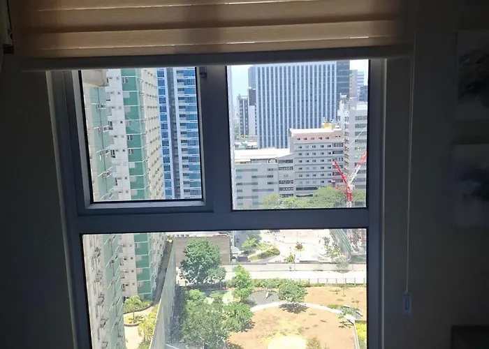Cozy With Pool And Netflix At It Park * Cebu